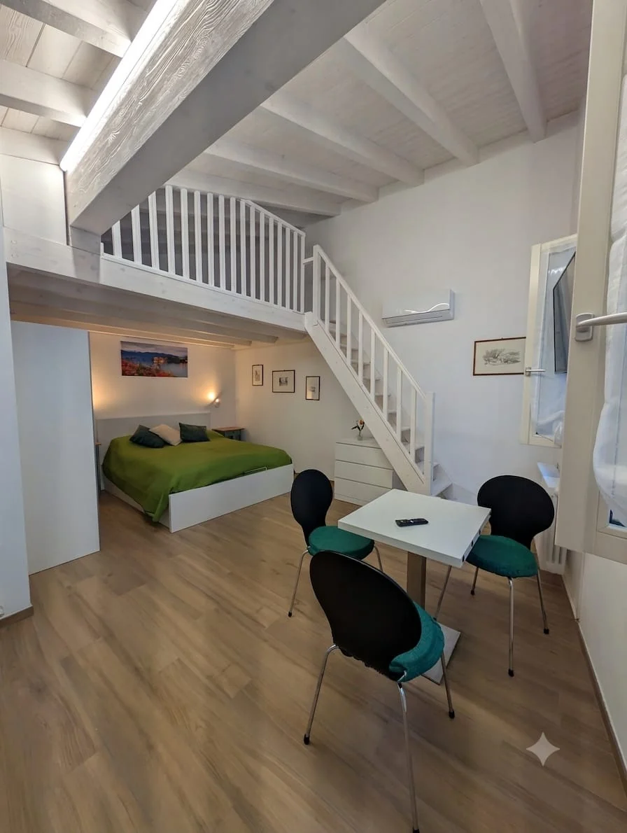 Magnolia studio with dining area and sleeping loft