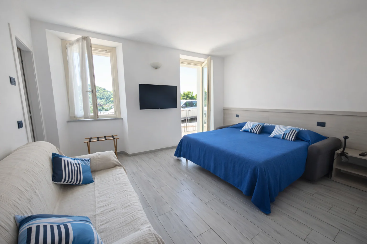 Orchidea studio with double bed and sofa bed