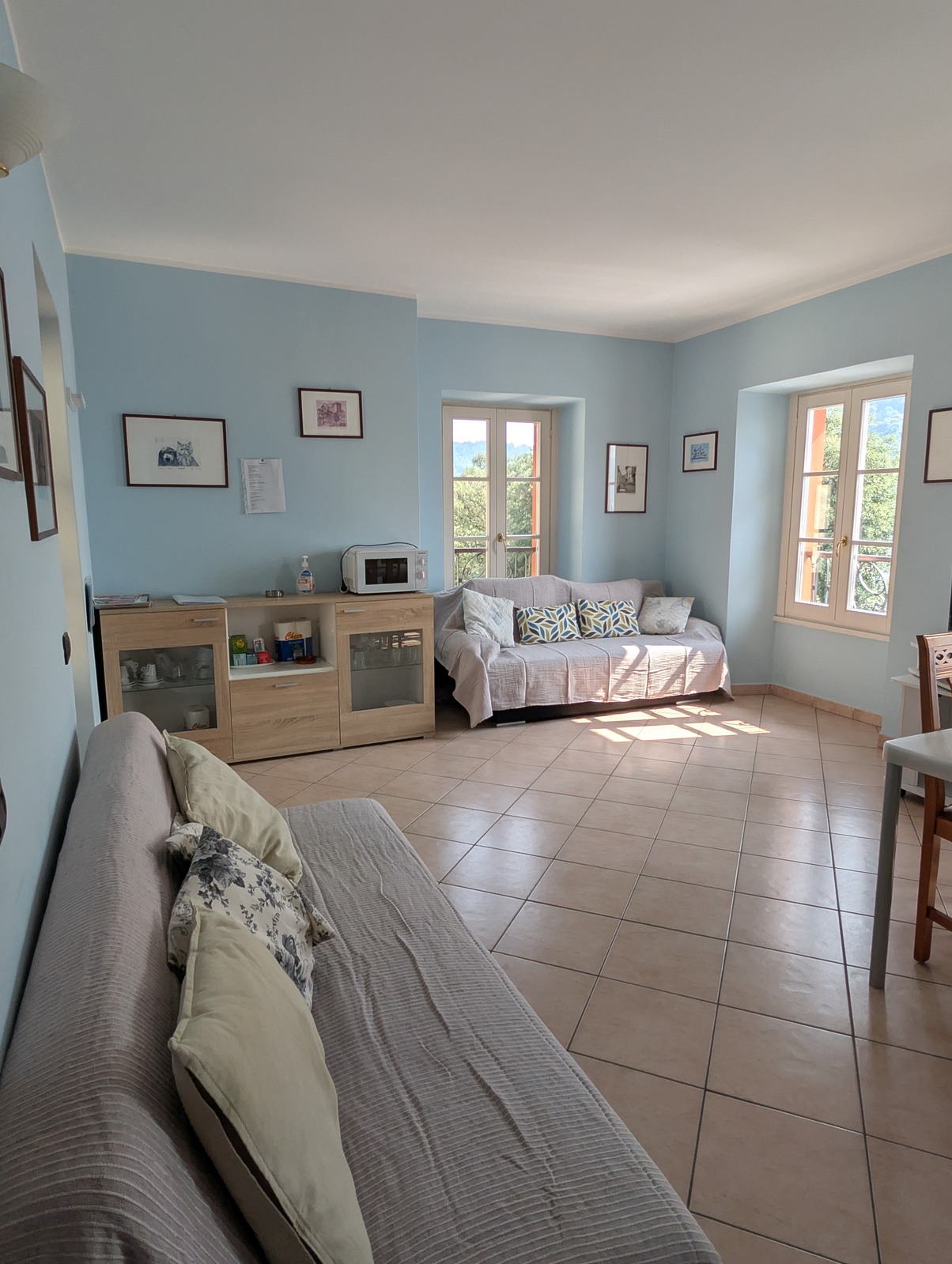 Ortensia living room and dining area