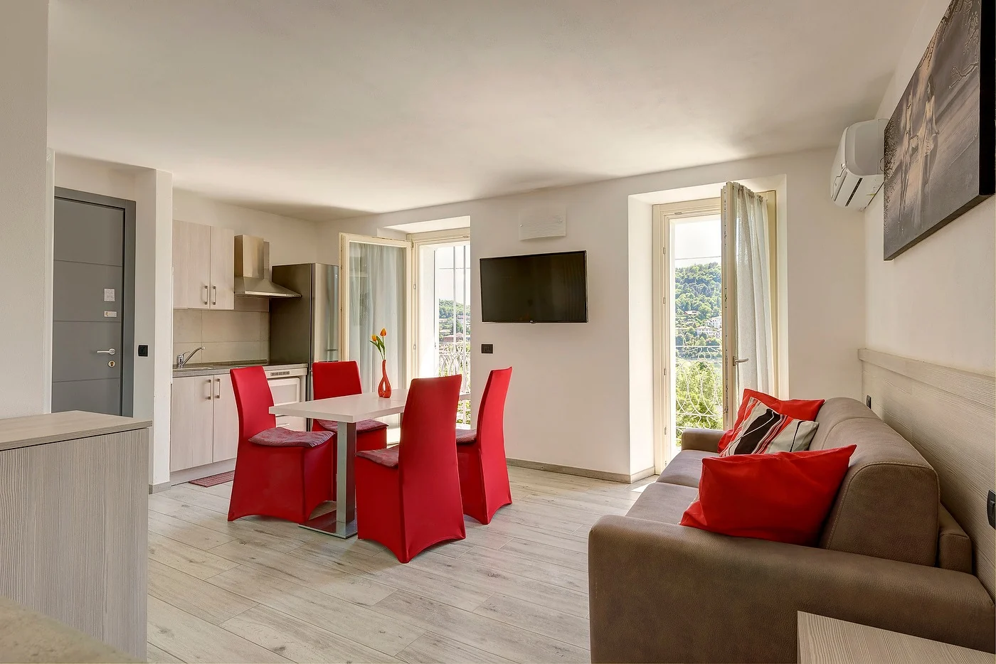 Passiflora open-plan living area