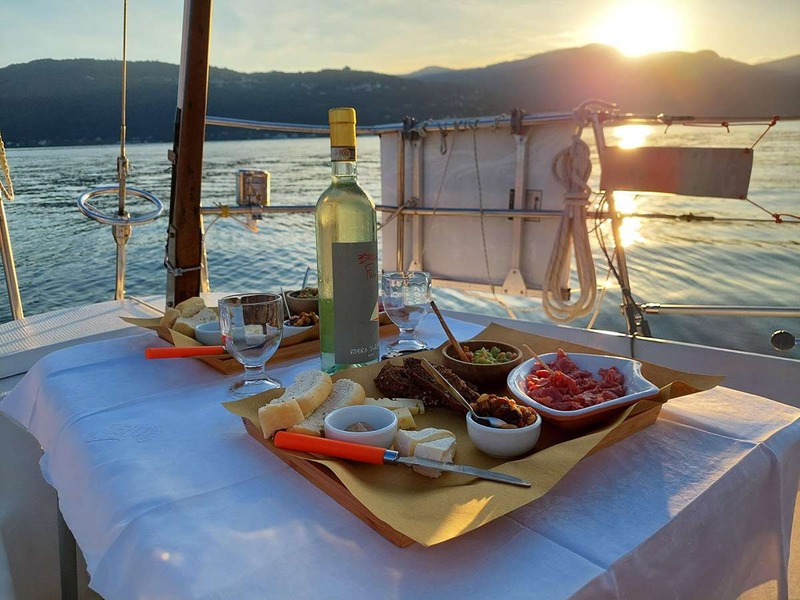 Aperitivo served on a sailboat